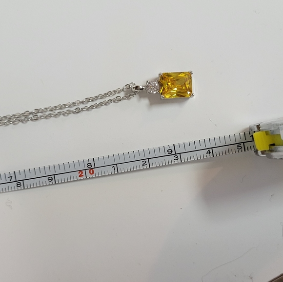 2ct YELLOW CZ PENDANT Silver Necklace - Picture 4 of 5